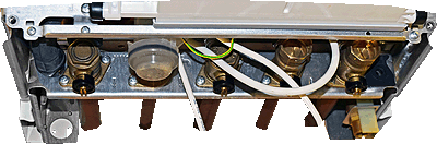 wc greenstar 28i junior isv beneath boiler.gif